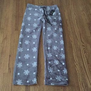 COPY - New with tags! Comfy lounge pants!  Snowflakes!